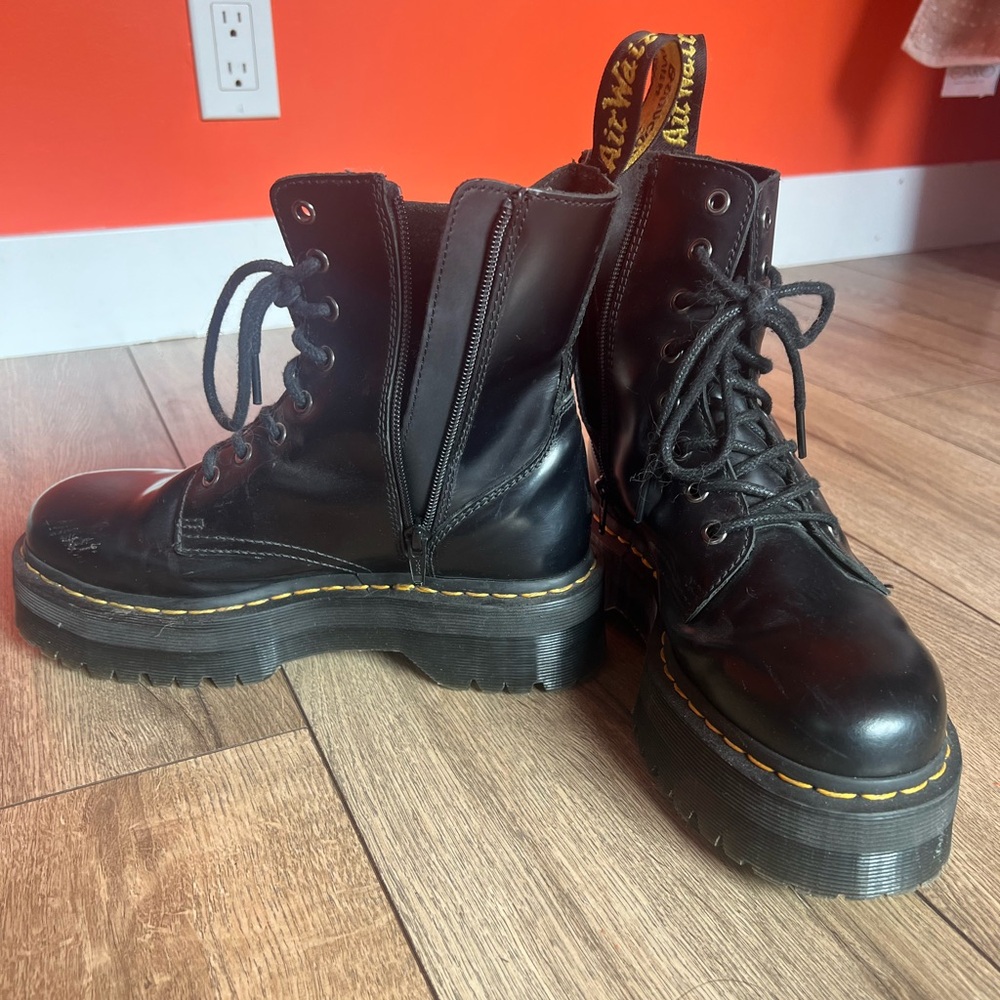 Black Leather Women's Boots